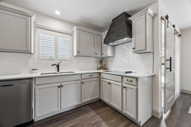 18222 Barbuda Lane, Houston, TX 77058