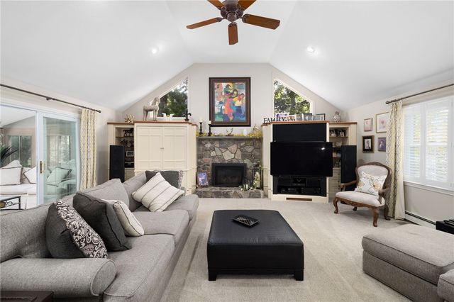 8 Princess Pine Road, Lincoln, RI 02865