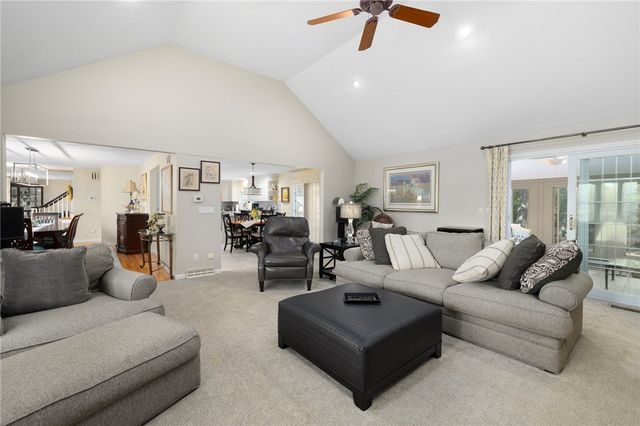 8 Princess Pine Road, Lincoln, RI 02865