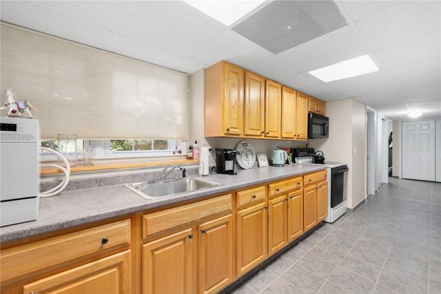 8 Princess Pine Road, Lincoln, RI 02865