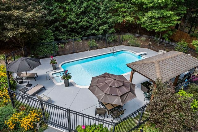 8 Princess Pine Road, Lincoln, RI 02865