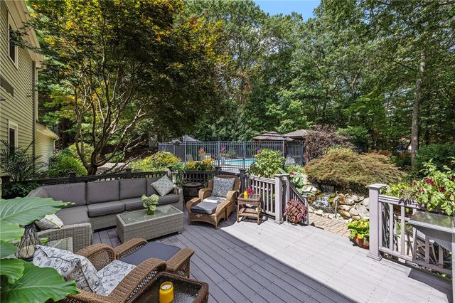 8 Princess Pine Road, Lincoln, RI 02865