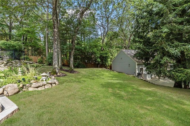 8 Princess Pine Road, Lincoln, RI 02865