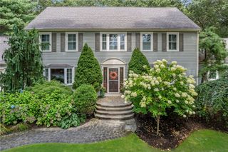 8 Princess Pine Road, Lincoln, RI 02865