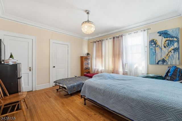 23 Orchard St, Elizabeth City, NJ 07208