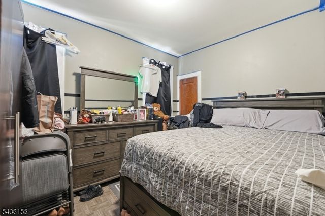 23 Orchard St, Elizabeth City, NJ 07208