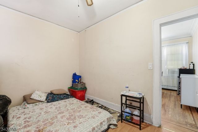 23 Orchard St, Elizabeth City, NJ 07208