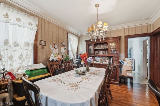 23 Orchard St, Elizabeth City, NJ 07208