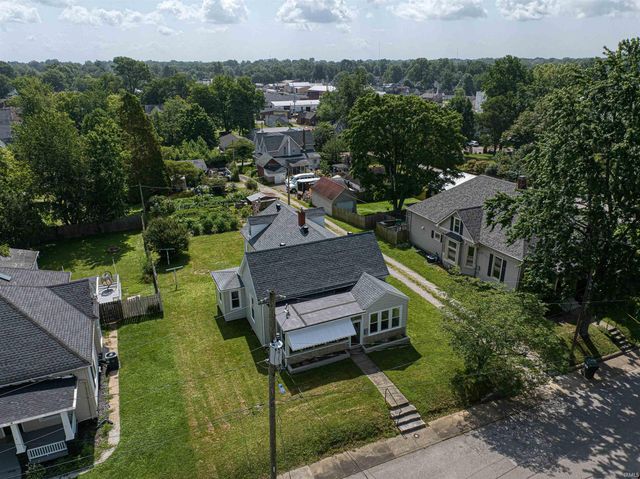 332 S First Street, Boonville, IN 47601
