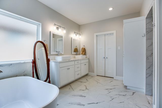 2610 Oak Hills Trail, San Angelo, TX 76904
