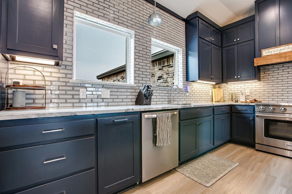 Image 16 of property listing at 2610 Oak Hills Trail, San Angelo, TX 76904