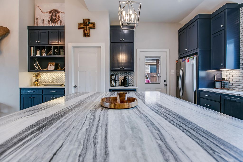 Image 17 of property listing at 2610 Oak Hills Trail, San Angelo, TX 76904