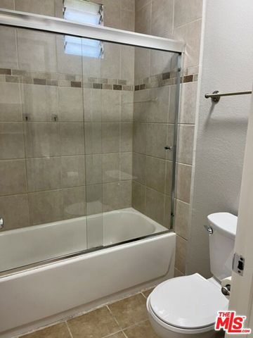 10540 Balboa Boulevard 214, Granada Hills (los Angeles), CA 91344