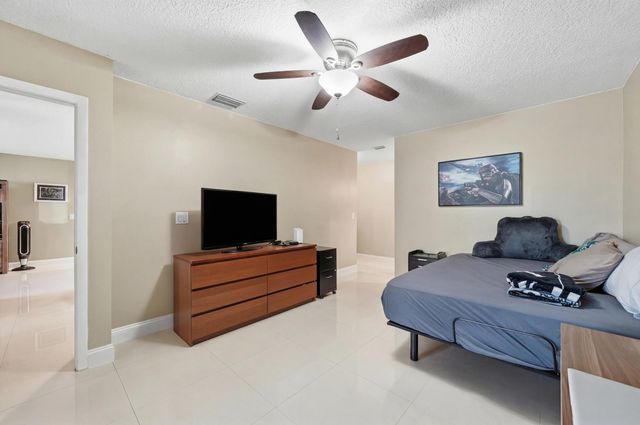 2928 Carambola Circle S, Coconut Creek, FL 33066