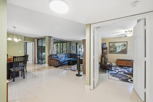 2928 Carambola Circle S, Coconut Creek, FL 33066