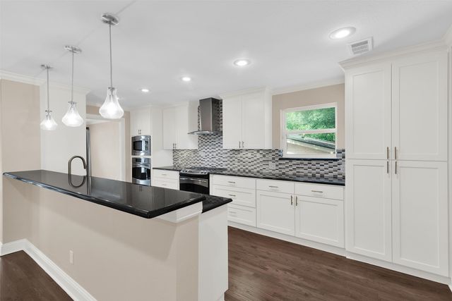 9783 Broken Bow Road, Dallas, TX 75238