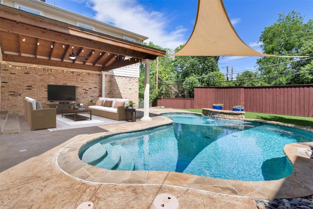 9783 Broken Bow Road, Dallas, TX 75238