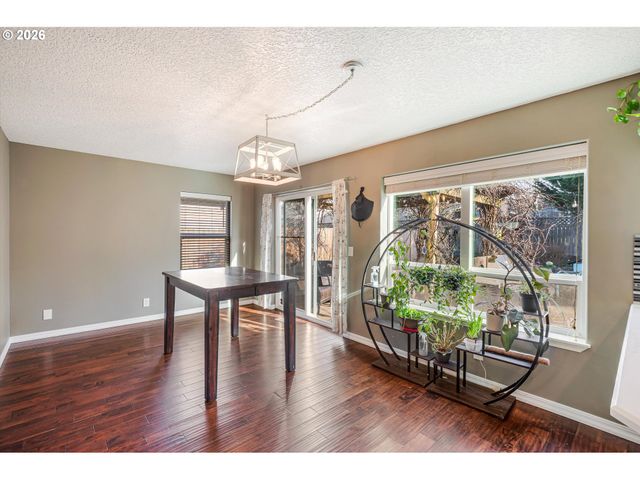 3120 N IVY Dr, Newberg, OR 97132