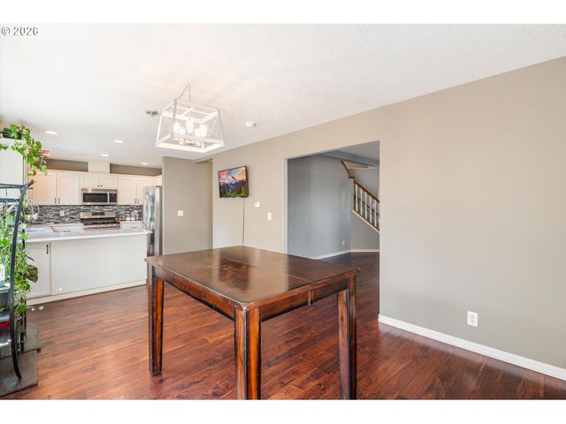 3120 N IVY Dr, Newberg, OR 97132