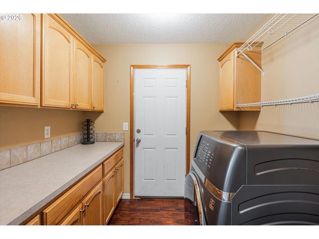 3120 N IVY Dr, Newberg, OR 97132