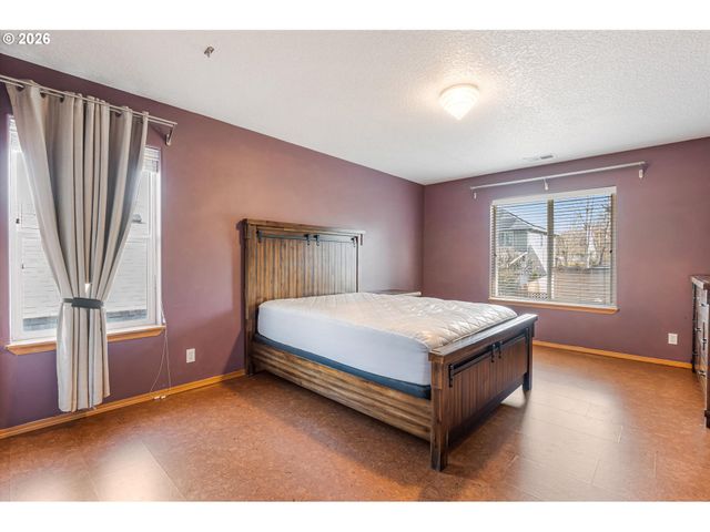 3120 N IVY Dr, Newberg, OR 97132