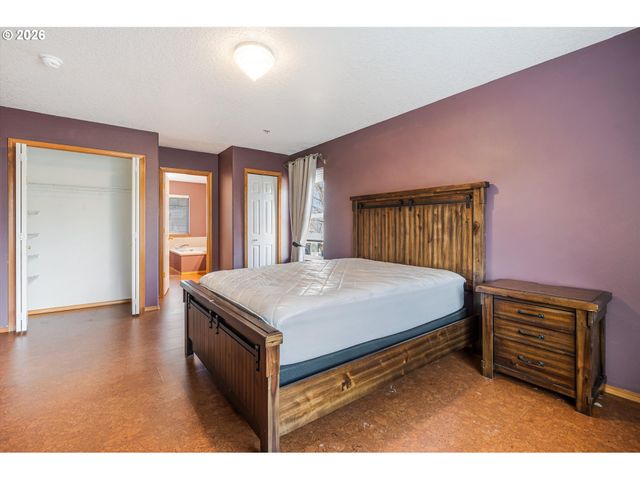 3120 N IVY Dr, Newberg, OR 97132