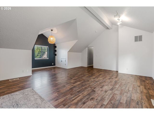 3120 N IVY Dr, Newberg, OR 97132