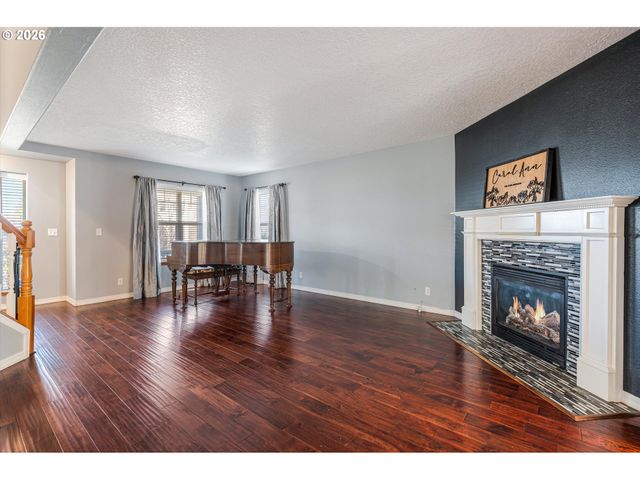 3120 N IVY Dr, Newberg, OR 97132