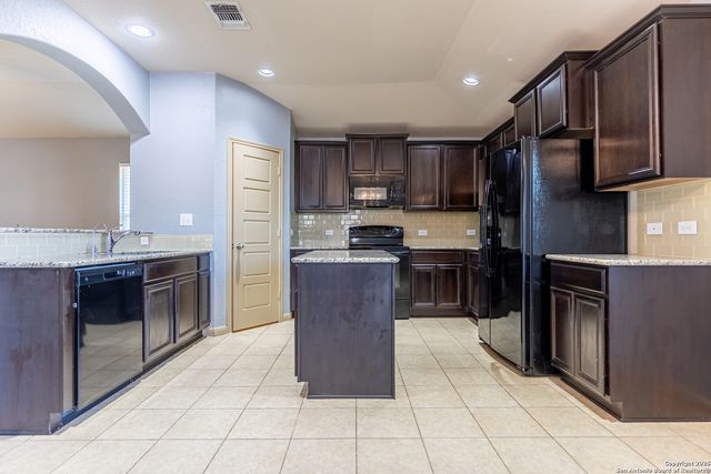757 Wolfeton Way, New Braunfels, TX 78130