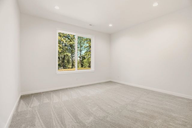 16994 N Morton Ln, Colbert, WA 99005
