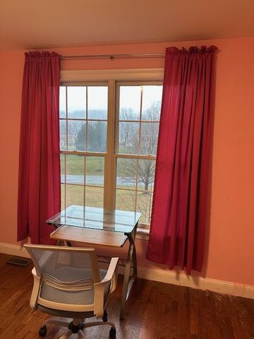 120 Fox Run, Easton, PA 18042