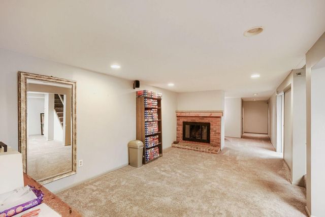 9242 15th Avenue S, Bloomington, MN 55425