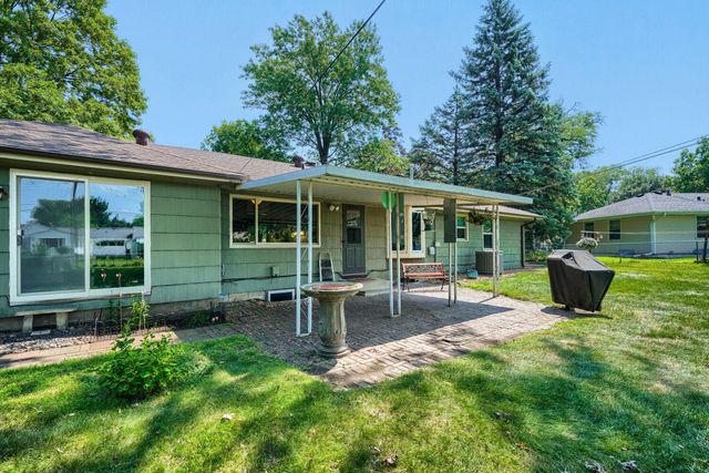 9242 15th Avenue S, Bloomington, MN 55425