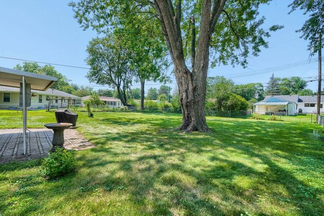 9242 15th Avenue S, Bloomington, MN 55425