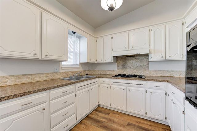 1433 NW 104th Terrace, Oklahoma City, OK 73114
