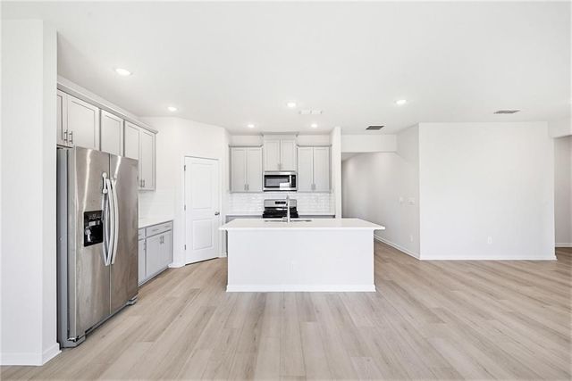 7768 Richmond Trail, Fairburn, GA 30213