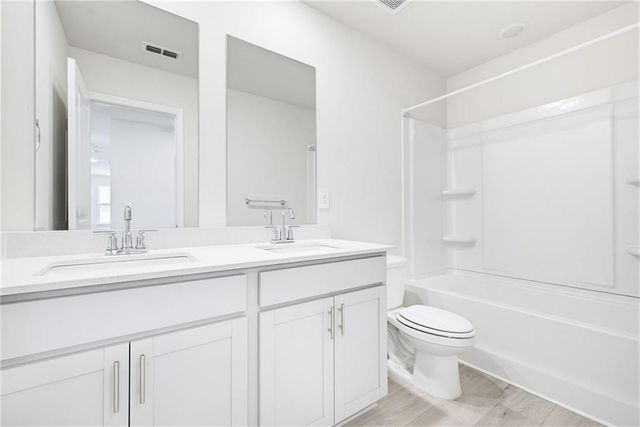 7768 Richmond Trail, Fairburn, GA 30213