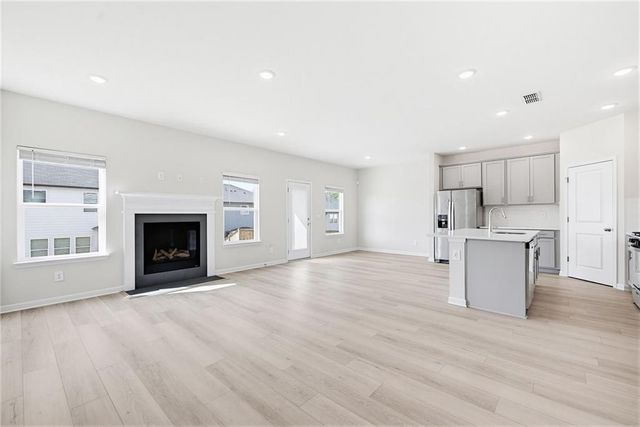 7768 Richmond Trail, Fairburn, GA 30213