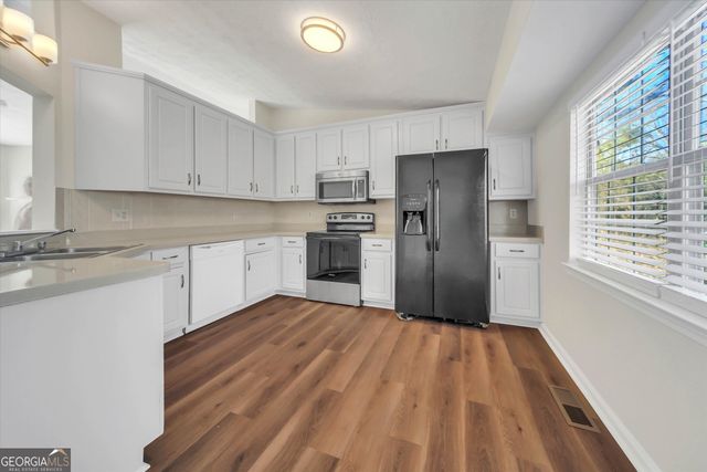 1020 Sycamore Summit, Sugar Hill, GA 30518