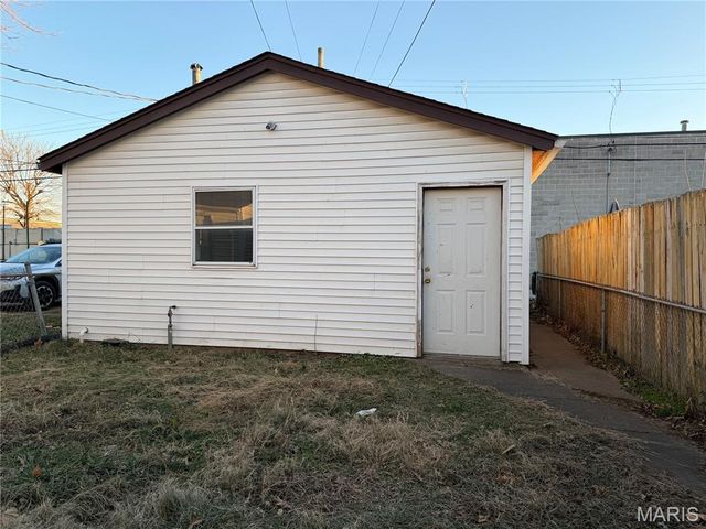 619 Benton Street, Valley Park, MO 63088