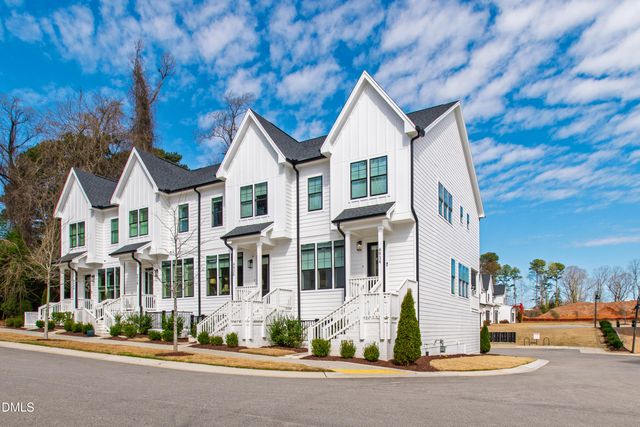 4934 Trek Lane, Raleigh, NC 27606