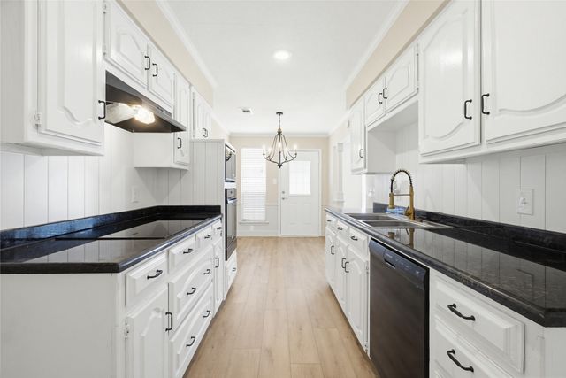 808 Rivercrest Boulevard, Allen, TX 75002