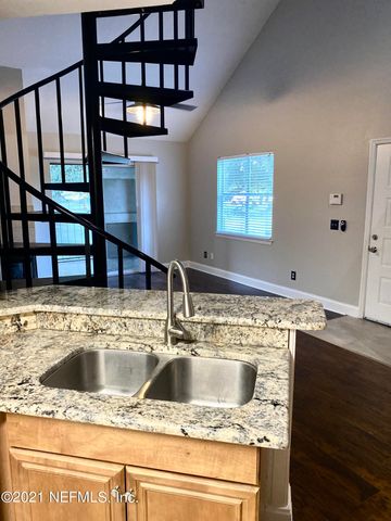 29 ARBOR CLUB Drive 209, Ponte Vedra Beach, FL 32082