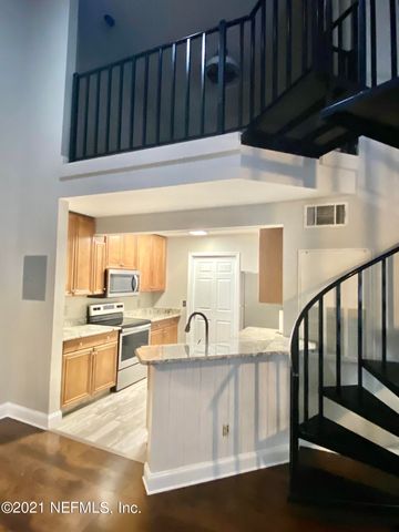 29 ARBOR CLUB Drive 209, Ponte Vedra Beach, FL 32082