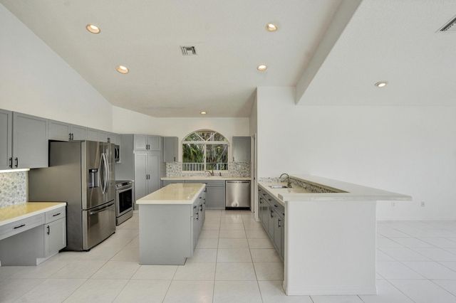 11340 Lakeshore Drive, Cooper City, FL 33026