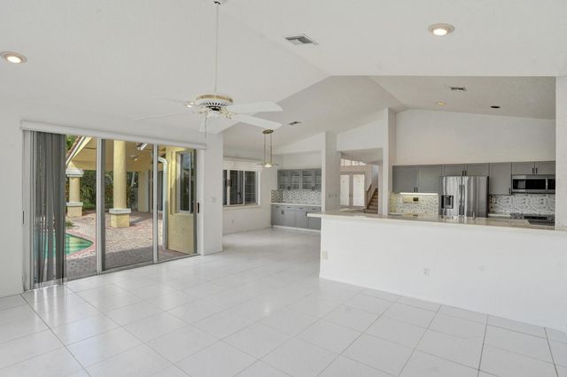 11340 Lakeshore Drive, Cooper City, FL 33026