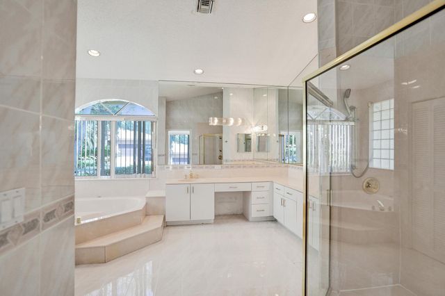 11340 Lakeshore Drive, Cooper City, FL 33026