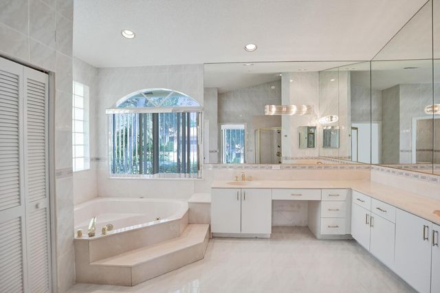 11340 Lakeshore Drive, Cooper City, FL 33026