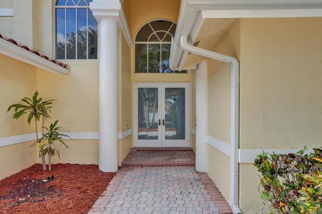 11340 Lakeshore Drive, Cooper City, FL 33026