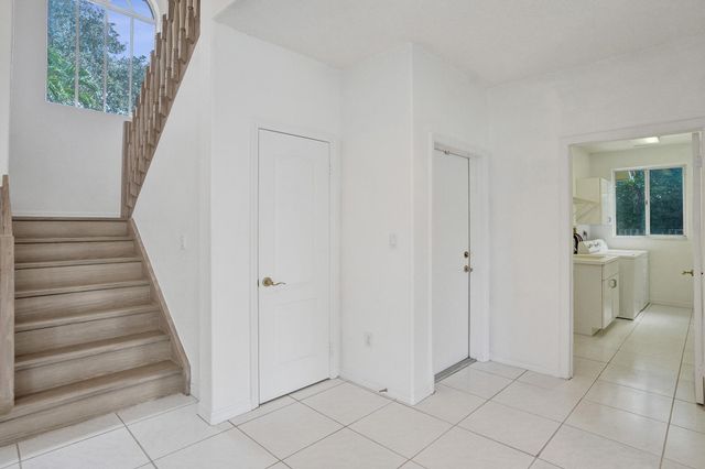 11340 Lakeshore Drive, Cooper City, FL 33026